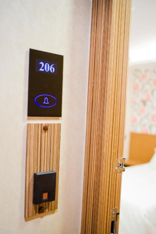 Hotel Mingle With The Star à Hong Kong Extérieur photo